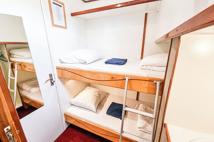 Room 4 of 48