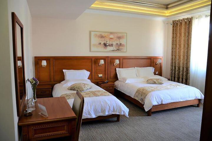 Room 20 of 79