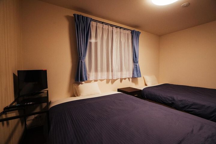 Room 13 of 54