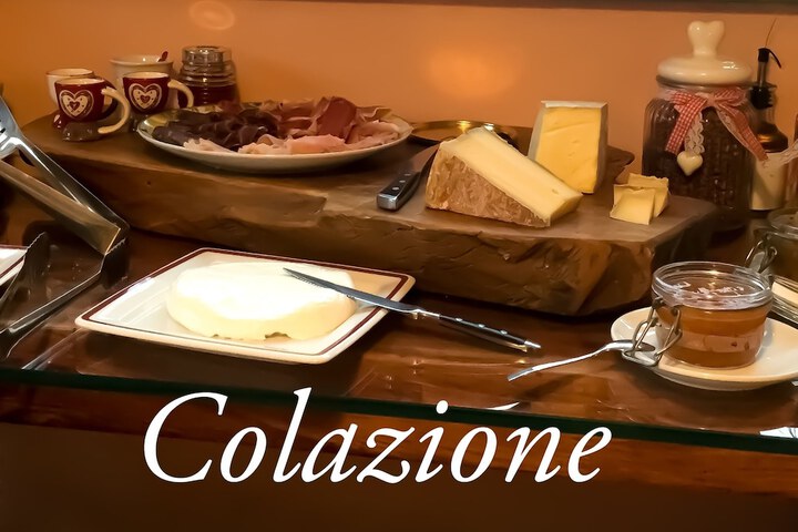 Dining 76 of 110
