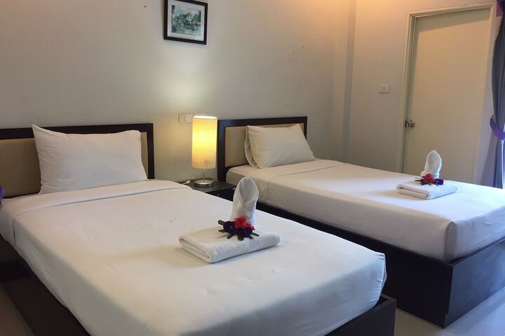 Room 21 of 47