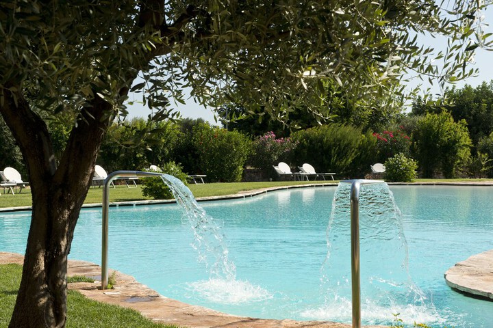 Pool 39 of 75