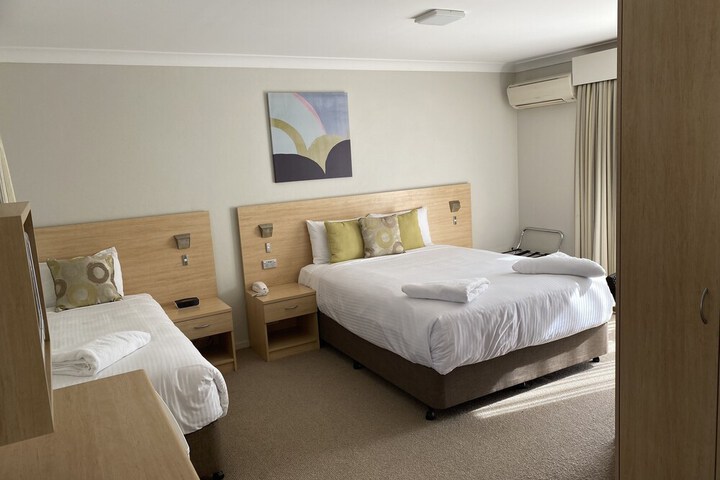 Room 7 of 26