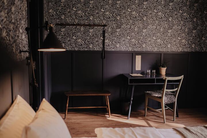 Room 12 of 41