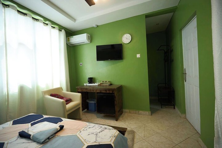 Room 4 of 21