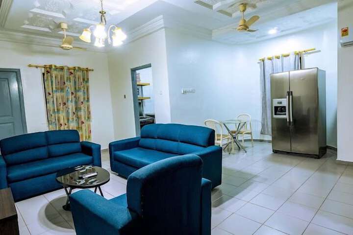 Room 7 of 8
