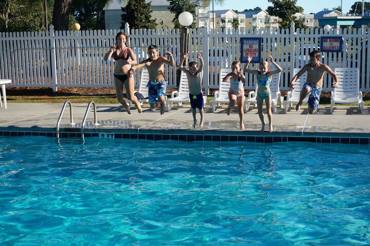 Pool Hotel