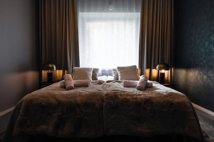 Room 47 of 174