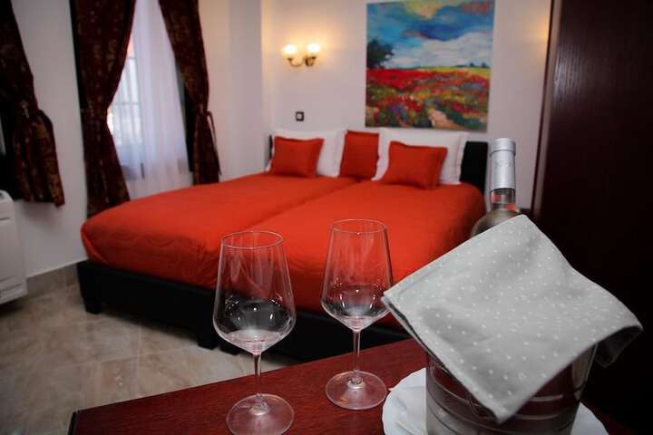 Room 4 of 15