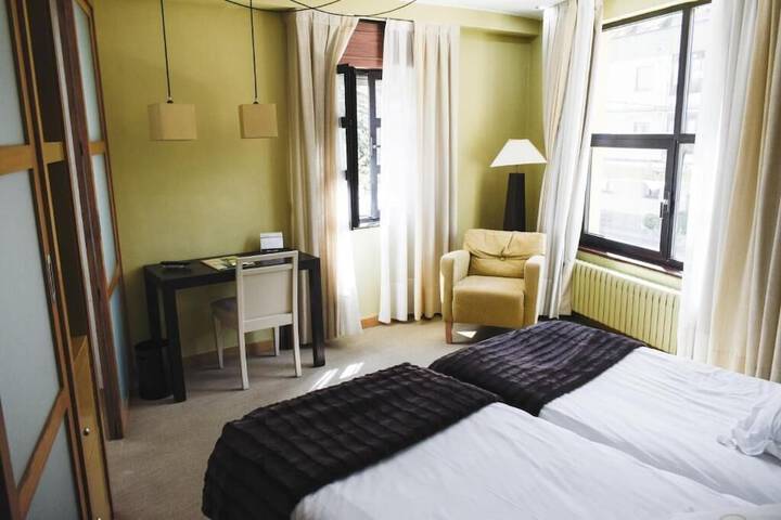 Room 5 of 41