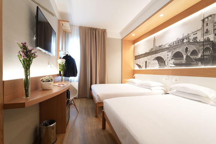 Room 7 of 41