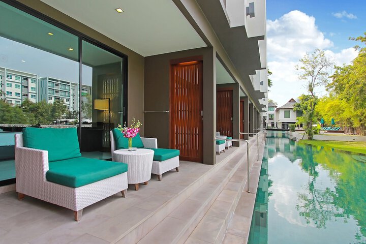 Terrace/Patio 27 of 59