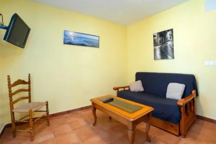 Room 12 of 20