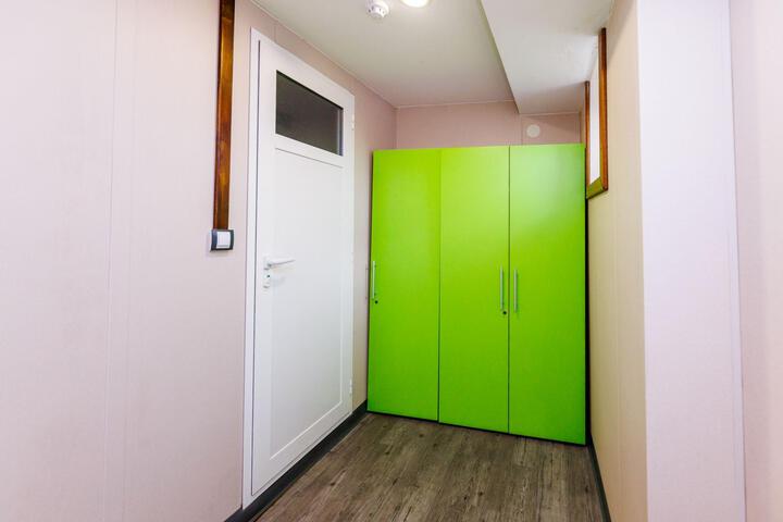 Room 25 of 146