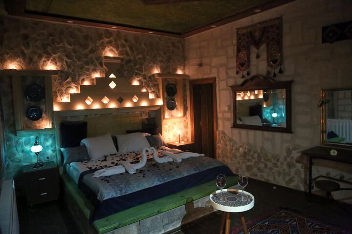 Room 37 of 61