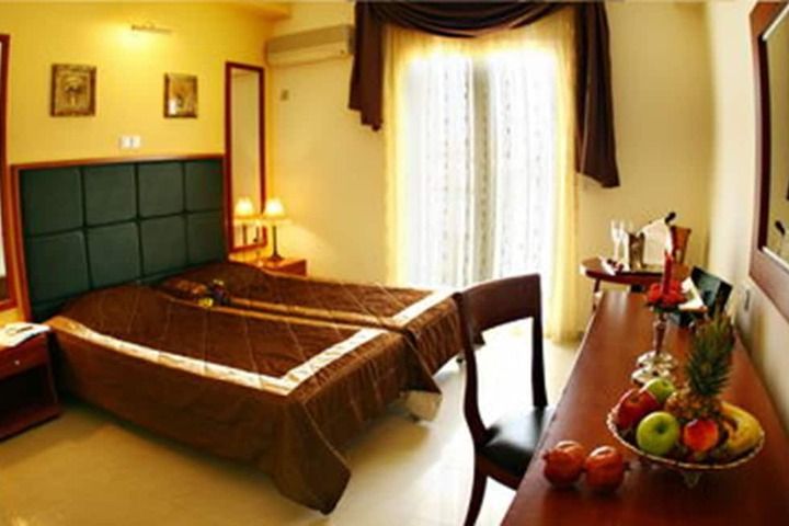 Room 5 of 35