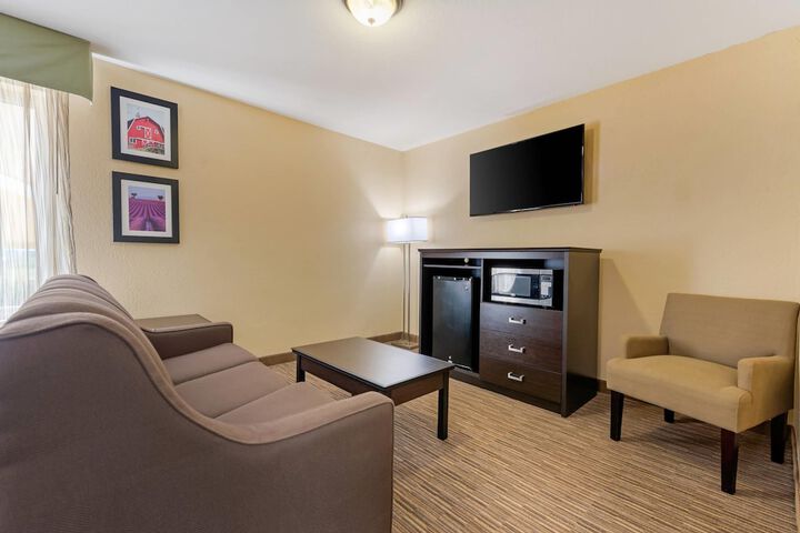 Room 12 of 43