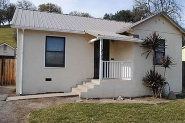 Bungalow 64 2 Br Home by RedAwning