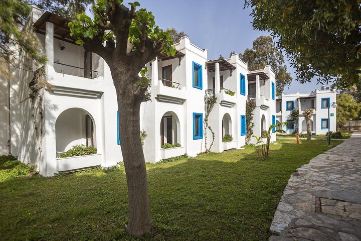 Hotel Exterior 63 of 63