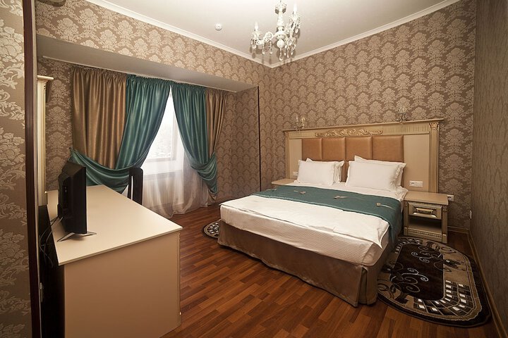 Room 4 of 58