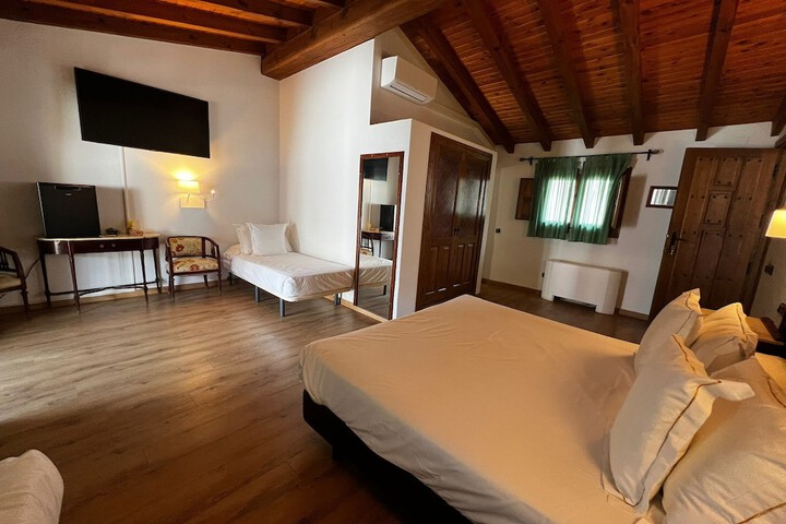 Room 46 of 119