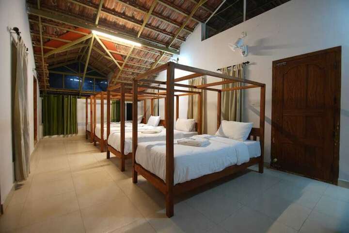 Room 2 of 35