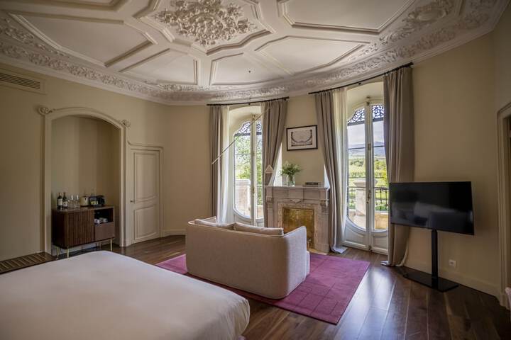 Room 13 of 70