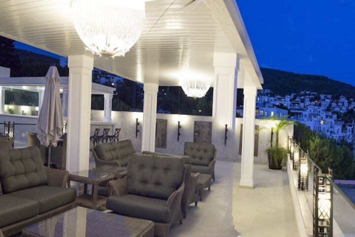 Terrace/Patio 90 of 97