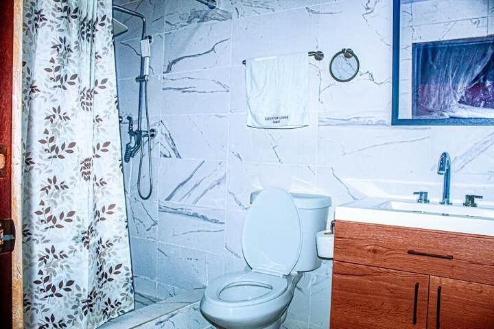 Room 12 of 21