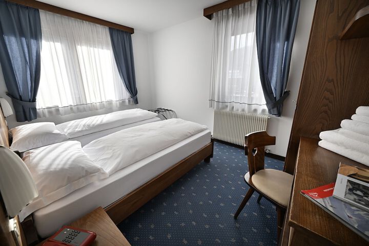 Room 46 of 110