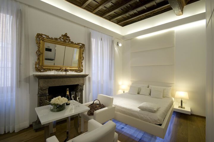 Room 4 of 40