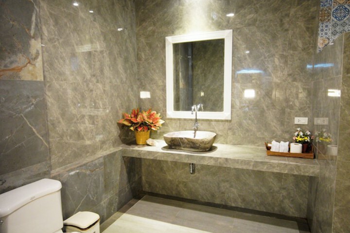 Room 35 of 57