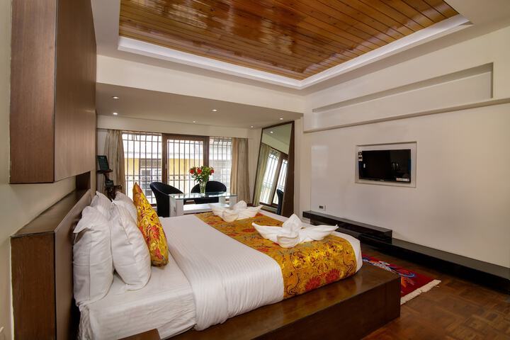 Room 16 of 60