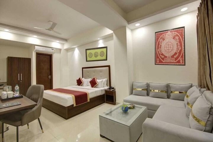 Room 4 of 21