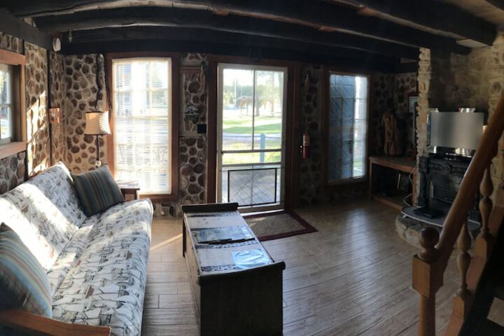 Room 79 of 146