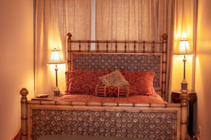 Room 23 of 107