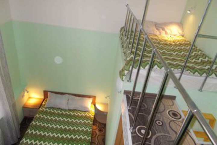 Room 25 of 27