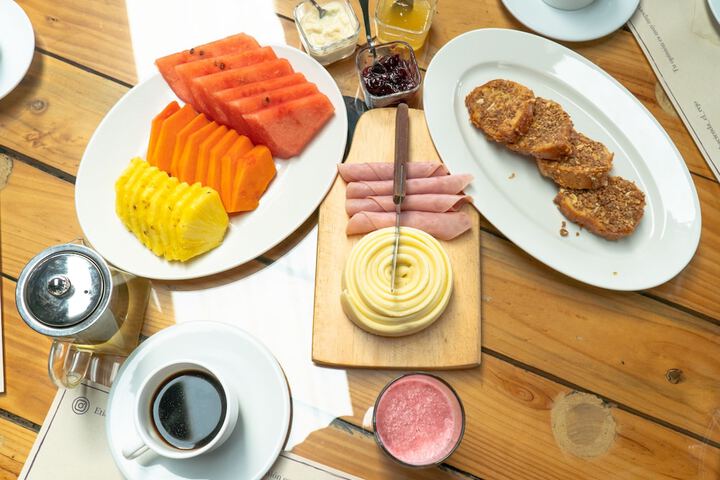 Breakfast/Coffee Service 30 of 34