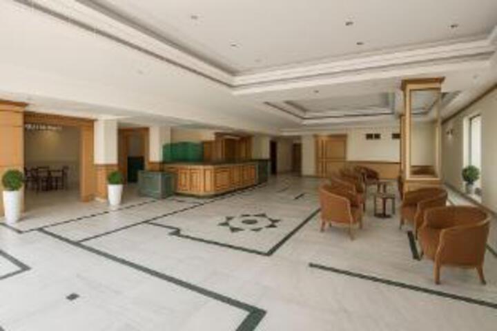 Hotel Savoy
