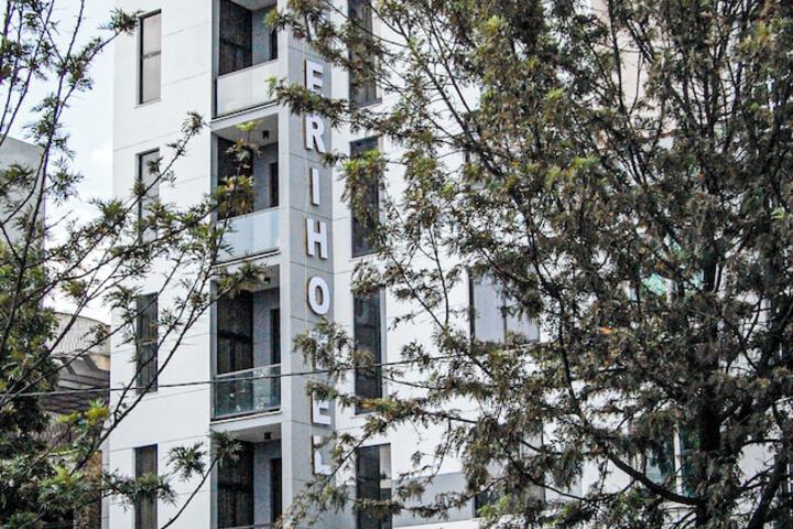 Averi Hotel