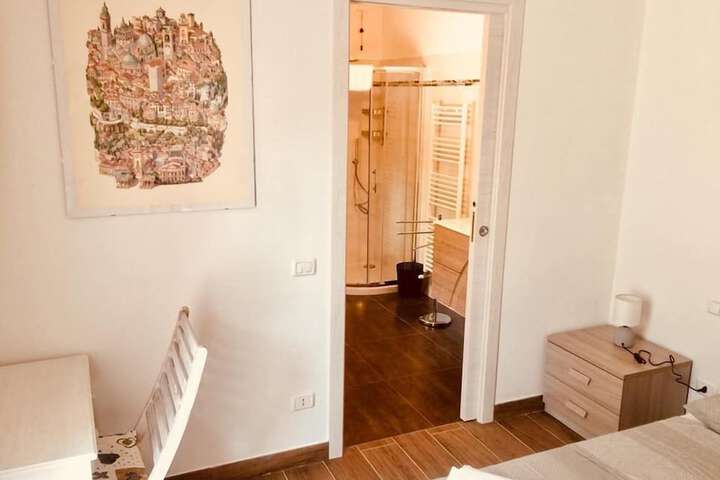 Room 10 of 39