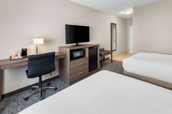 Room 31 of 65