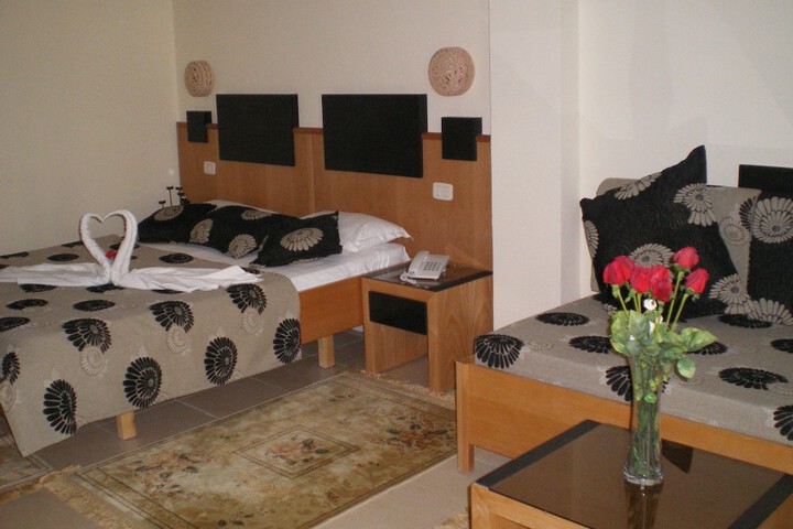 Room 10 of 71