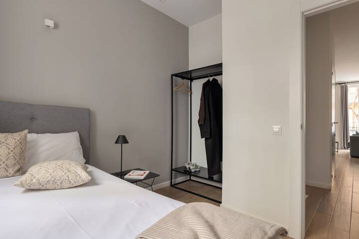 Room 7 of 25