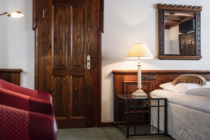 Room 14 of 50