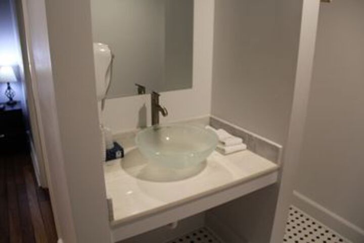 Room 2 of 21