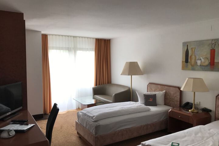 Room 16 of 57