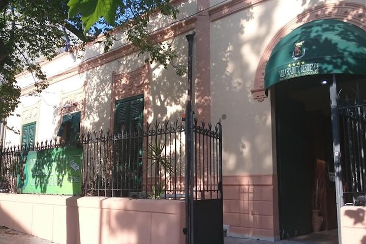 Hotel Entry