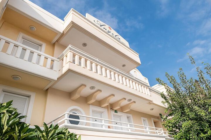 Hotel 3 of 12