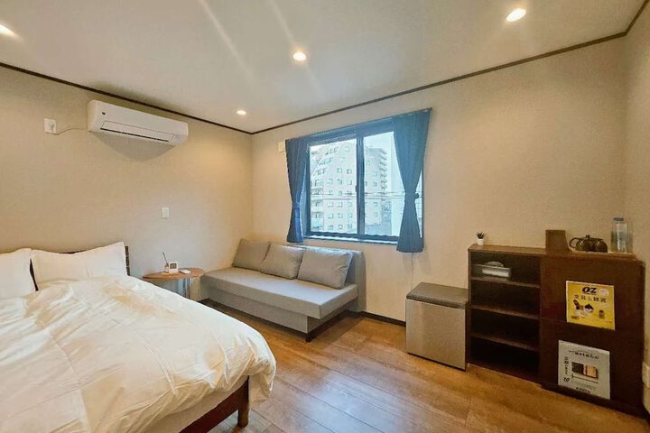 Room 22 of 47
